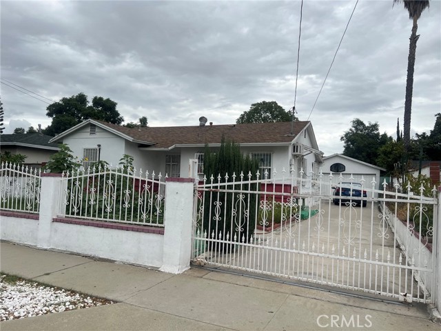 4410 Center Street