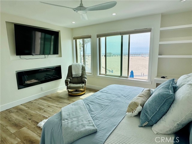 Detail Gallery Image 17 of 38 For 711 Pacific Coast #330,  Huntington Beach,  CA 92648 - 3 Beds | 2 Baths