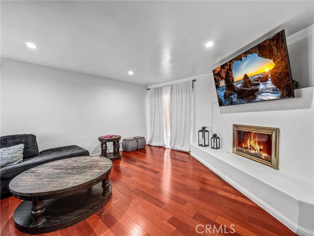 Detail Gallery Image 5 of 26 For 1325 Beech Hill Ave, Hacienda Heights,  CA 91745 - 3 Beds | 3 Baths
