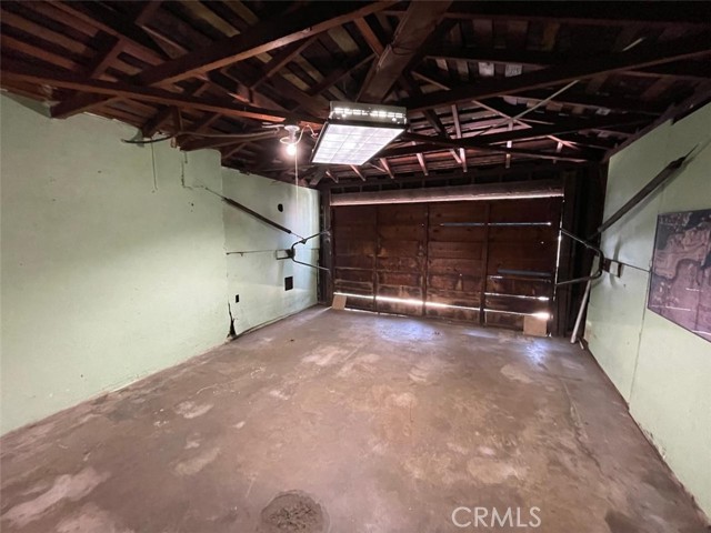 Detail Gallery Image 16 of 31 For 11250 Victory Bld, North Hollywood,  CA 91606 - 3 Beds | 1/1 Baths