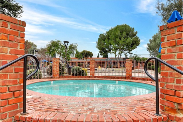 Detail Gallery Image 29 of 34 For 6405 Green Valley Cir #203,  Culver City,  CA 90230 - 3 Beds | 2 Baths