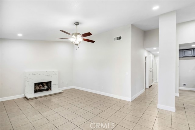 Detail Gallery Image 4 of 20 For 3015 Spruce St, Rialto,  CA 92376 - 4 Beds | 2 Baths