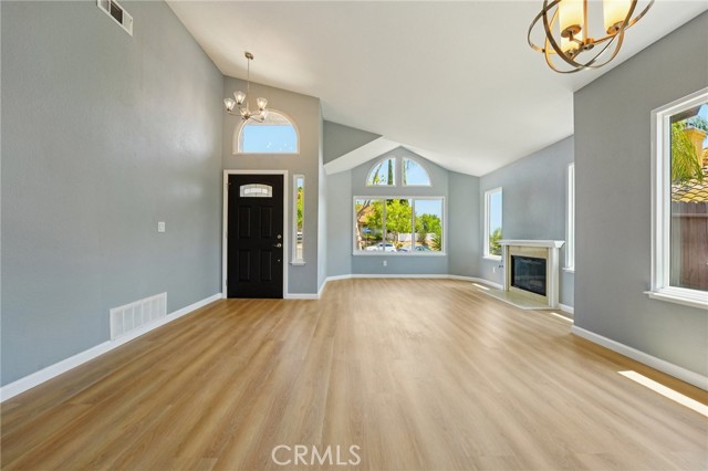24318 Via Las Junitas, Murrieta CA: https://media.crmls.org/medias/a3f64271-de8d-48f3-b236-dd2f27f1949e.jpg