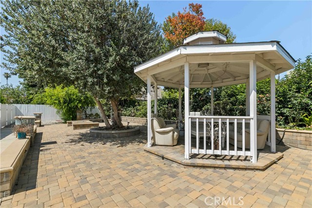 17533 Raymer Street, Sherwood Forest CA: https://media.crmls.org/medias/a3f65276-2f18-47f0-b847-5a8ec241b658.jpg