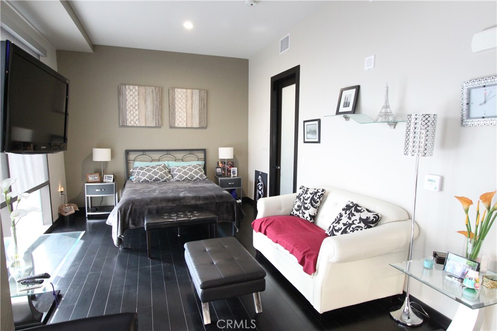 655 S Hope Street 1603, Los Angeles, CA 90017