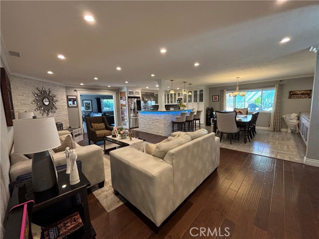 Detail Gallery Image 5 of 19 For 17010 via Los Caballeros, Riverside,  CA 92504 - 4 Beds | 2 Baths