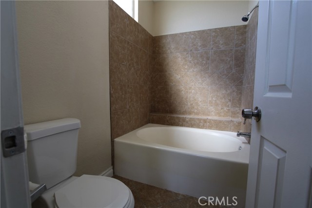 Detail Gallery Image 13 of 13 For 1701 Independence Ave, Redlands,  CA 92374 - 4 Beds | 2/1 Baths