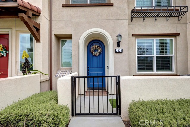 Detail Gallery Image 2 of 32 For 2434 Villena Way, Placentia,  CA 92870 - 3 Beds | 2/1 Baths