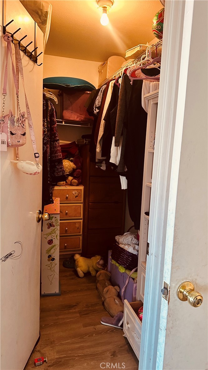https://media.crmls.org/medias/a3f90669-8b3d-4c9a-8df6-5fad612f4413.jpg?preset=X-Large