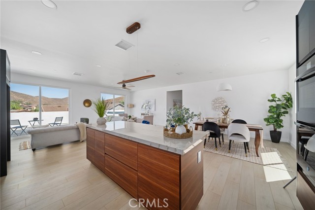 Detail Gallery Image 22 of 66 For 28830 Vacation Dr, Canyon Lake,  CA 92587 - 4 Beds | 4 Baths