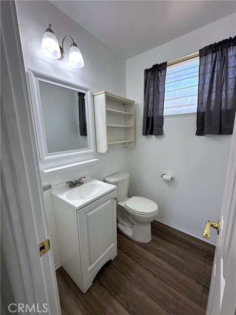 Image 22 of 42 For 820 Kenmore Street