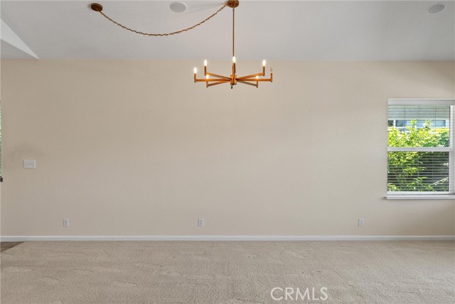 43 Edgewater Court, Chico CA: https://media.crmls.org/medias/a3fa1a31-ac24-4455-aa9a-47e48961249e.jpg