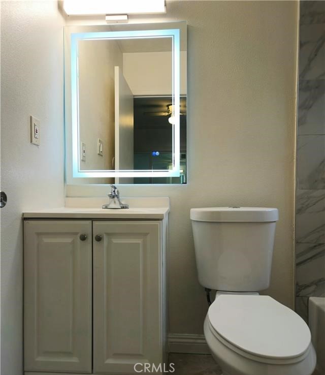 https://media.crmls.org/medias/a3fb3dd2-8c9d-4251-b975-bfccc0d0dbaa.jpg?preset=X-Large