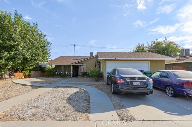 Detail Gallery Image 2 of 23 For 4826 E Avenue R12, Palmdale,  CA 93552 - 3 Beds | 2 Baths