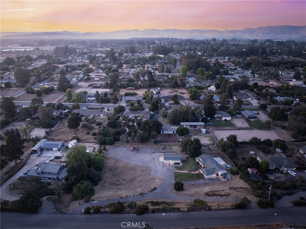 https://media.crmls.org/medias/a3fb8d46-2cca-4435-9b60-6f5c78983aa8.jpg?preset=X-Large