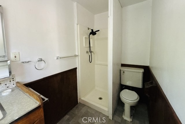 https://media.crmls.org/medias/a3fba44d-cfac-4e70-a985-79ae82103696.jpg?preset=X-Large