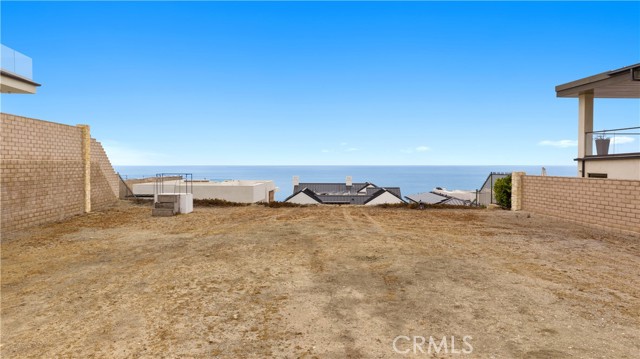 5 Oceanfront Lane, Dana Point CA: https://media.crmls.org/medias/a3fc3239-7445-4b70-8d84-ddae13cc1956.jpg