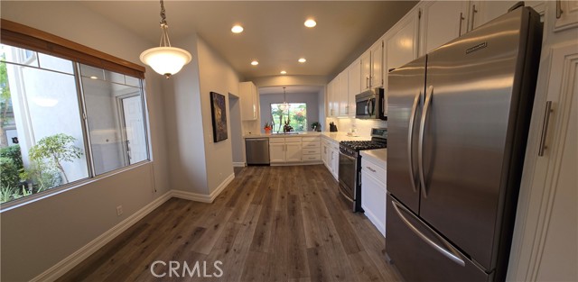 Detail Gallery Image 13 of 41 For 15 Niblick Ln, Coto de Caza,  CA 92679 - 3 Beds | 2/1 Baths