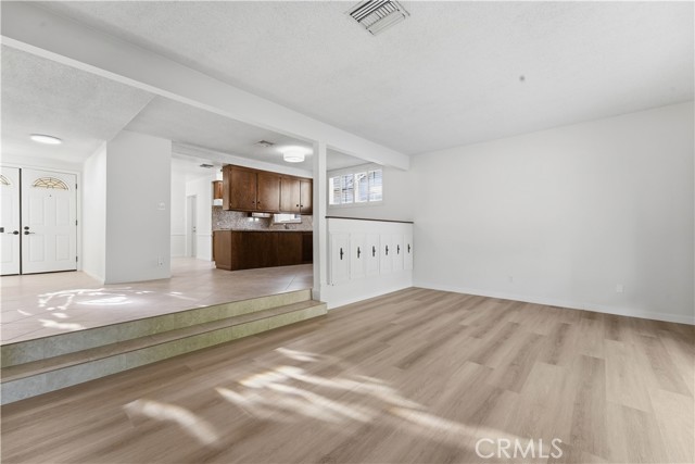 Detail Gallery Image 18 of 43 For 8828 Collett, North Hills,  CA 91343 - 3 Beds | 2 Baths