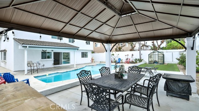 9201 Wintergreen Circle, Fountain Valley CA: https://media.crmls.org/medias/a3fe11d2-b2fd-4619-879a-34379f20ff93.jpg