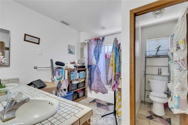 222 W 8th Avenue, Escondido CA: https://media.crmls.org/medias/a3fe929e-21d1-4981-96ca-ff453ba19124.jpg