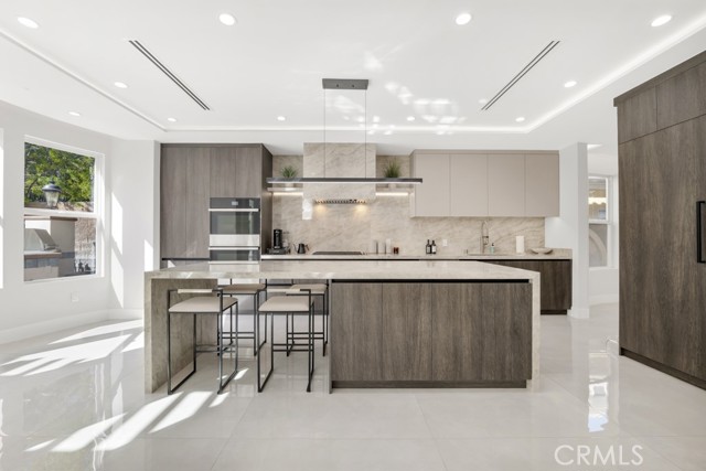 20151 Via Medici, Porter Ranch CA: https://media.crmls.org/medias/a3fec708-2c30-40e9-9791-41280ff9f474.jpg