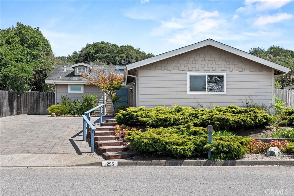 1255 Del Mar Drive