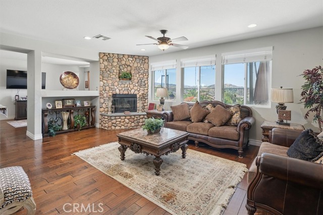 29316 Las Brisas Road, Valencia CA: https://media.crmls.org/medias/a3ff31cd-8399-4c60-a1f4-fb9b429ed4dc.jpg