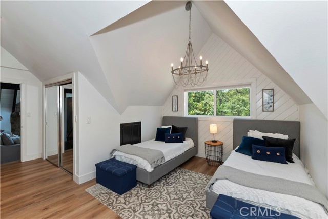 Detail Gallery Image 13 of 51 For 28596 North Bay, Lake Arrowhead,  CA 92352 - 4 Beds | 3 Baths