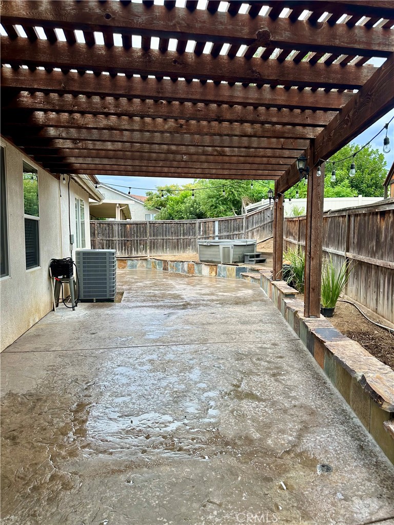 https://media.crmls.org/medias/a400003d-0603-4095-8273-fb9c4f9056d0.jpg?preset=X-Large