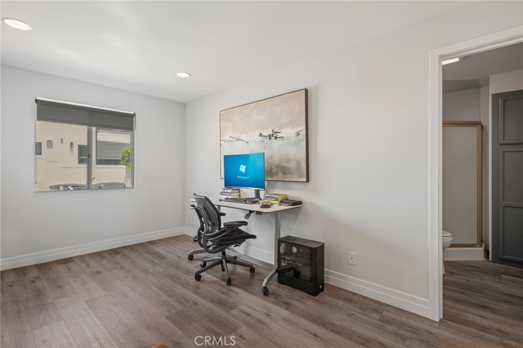 A4001c0f 139e 4565 8d9d 303715fe1f93