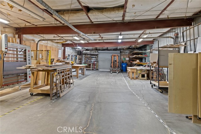 Image 17 of 71 For 958 Mckale Road