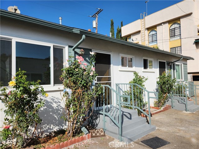 Detail Gallery Image 1 of 9 For 1123 E Chestnut St #B,  Glendale,  CA 91205 - 1 Beds | 1 Baths