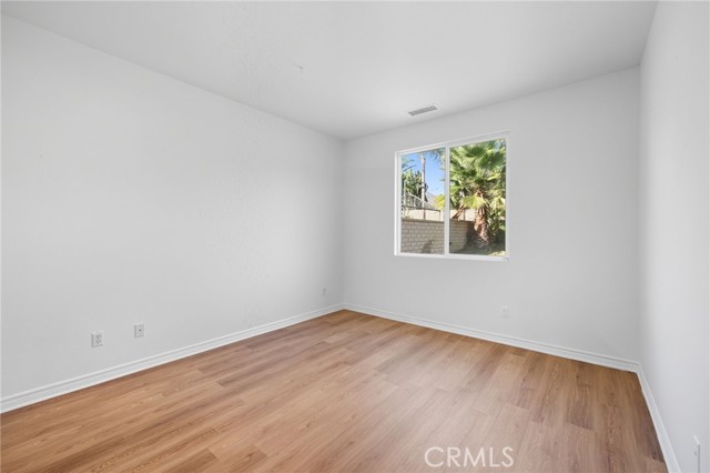 Detail Gallery Image 27 of 53 For 13346 Los Olivos Rd, Sylmar,  CA 91342 - 4 Beds | 4 Baths