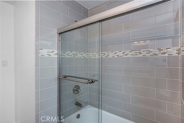 Detail Gallery Image 15 of 22 For 7820 Lasaine Ave, Northridge,  CA 91325 - 3 Beds | 2 Baths