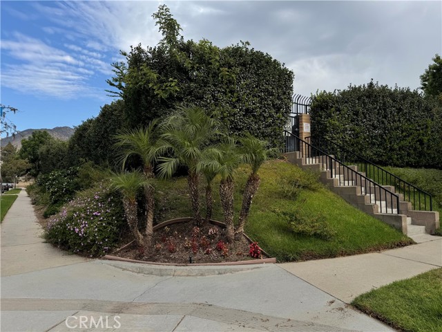 Front entrance to Pool