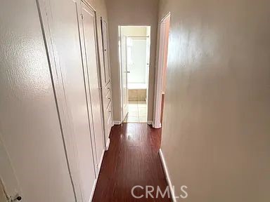 1990 Cedar Avenue, Long Beach CA: https://media.crmls.org/medias/a405a31c-0204-4bff-bf84-39004ebb7fc3.jpg