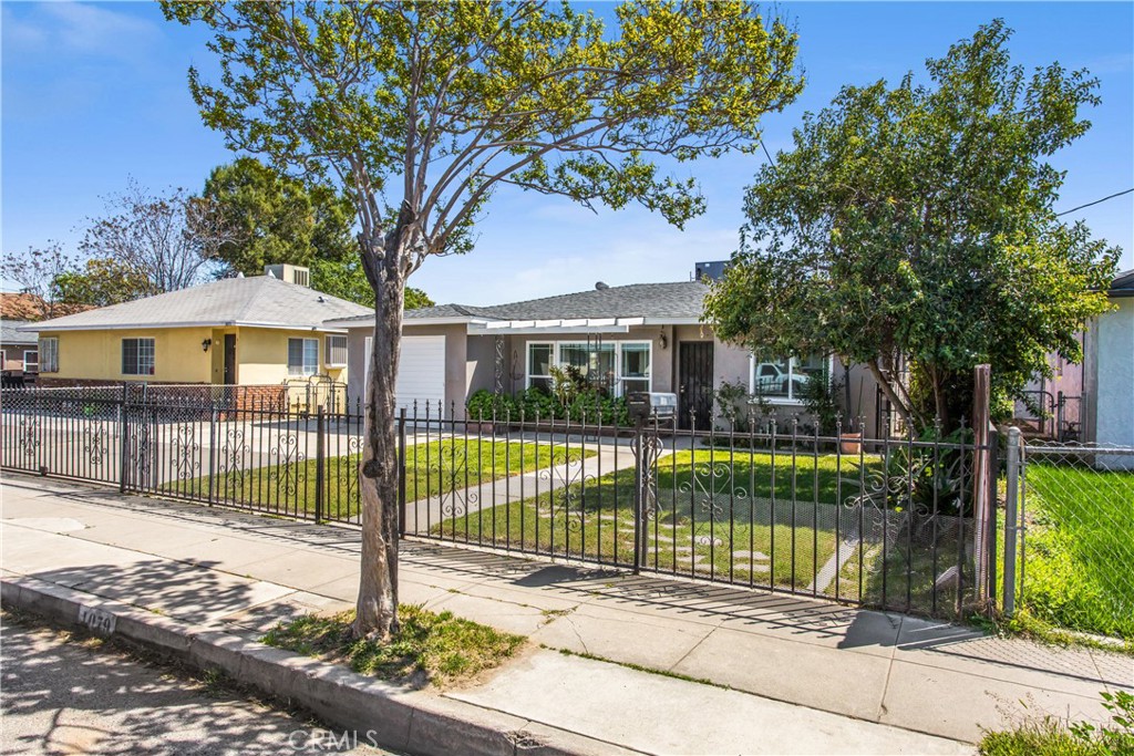 A4064Cd6 Fcc3 4D42 Acfb 8F8C74Facfc9 1079 W Evans Street, San Bernardino, Ca 92411 &Lt;Span Style='BackgroundColor:transparent;Padding:0Px;'&Gt; &Lt;Small&Gt; &Lt;I&Gt; &Lt;/I&Gt; &Lt;/Small&Gt;&Lt;/Span&Gt;