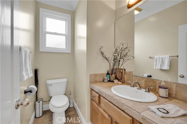 Detail Gallery Image 12 of 26 For 122 19th St, Huntington Beach,  CA 92648 - 3 Beds | 4/1 Baths