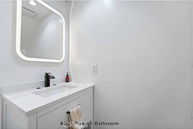 Detail Gallery Image 38 of 73 For 3625 9th Ave, Los Angeles,  CA 90018 - – Beds | – Baths