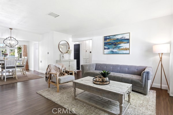 Detail Gallery Image 7 of 29 For 4866 Sunnyside, Riverside,  CA 92506 - 4 Beds | 2 Baths