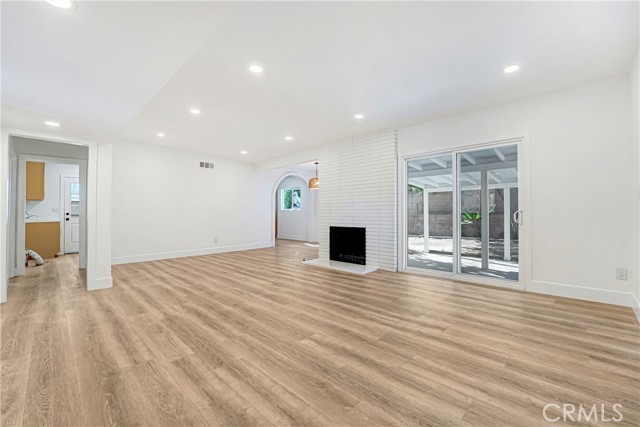 Detail Gallery Image 7 of 17 For 12157 Memphis, Sylmar,  CA 91342 - 3 Beds | 2 Baths