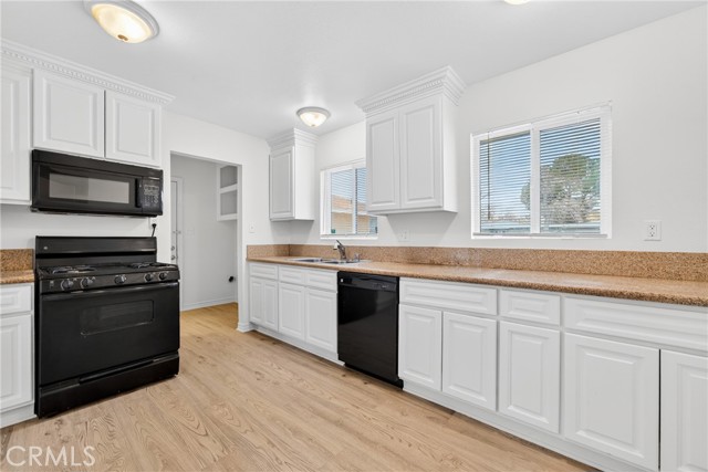 Detail Gallery Image 14 of 36 For 1329 Indian Sage, Lancaster,  CA 93534 - 3 Beds | 2 Baths