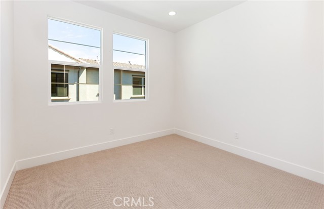 150 Bridle Drive, Burbank CA: https://media.crmls.org/medias/a408499d-84d4-4a87-8ed5-e0d0e038fd2b.jpg