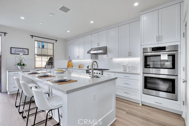 Detail Gallery Image 8 of 57 For 114 Bouquet, Irvine,  CA 92618 - 4 Beds | 2/1 Baths