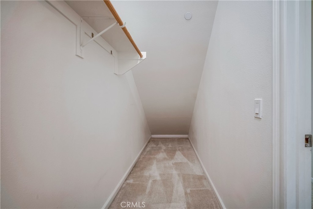 https://media.crmls.org/medias/a409ecbe-c03b-487f-9da2-e6ec38ac3a47.jpg?preset=X-Large