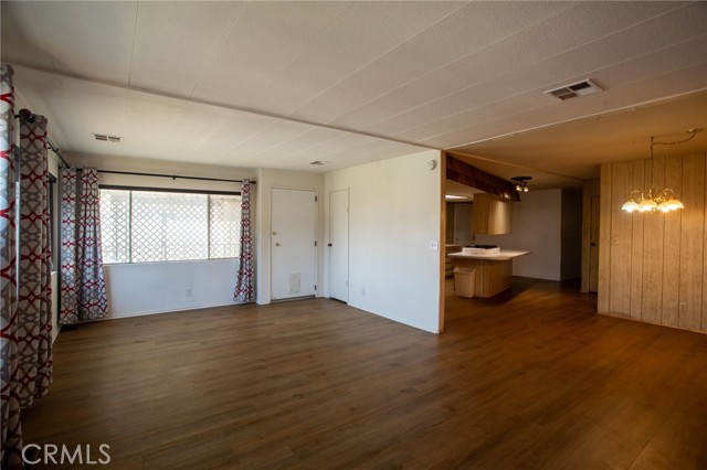 Detail Gallery Image 8 of 32 For 15181 Van Buren Bld #101,  Riverside,  CA 92504 - 2 Beds | 2 Baths