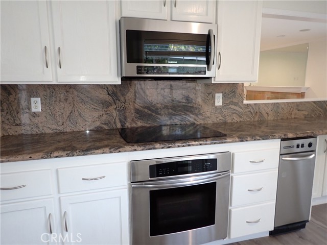 Detail Gallery Image 8 of 22 For 6791 Killarney Ave, Garden Grove,  CA 92845 - 4 Beds | 3 Baths