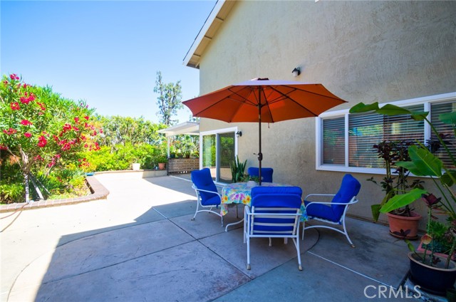 2108 Via Caliente, Fullerton CA: https://media.crmls.org/medias/a40cc913-05aa-4452-a42a-3c670ed4f81f.jpg