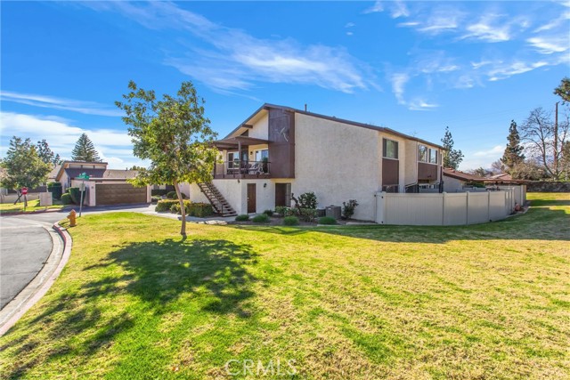 Detail Gallery Image 5 of 28 For 2056 Teak Ct, San Bernardino,  CA 92404 - 2 Beds | 1 Baths